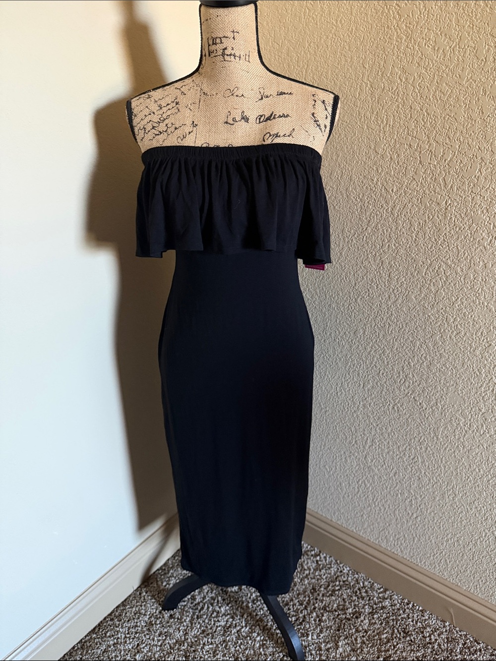 Off-Shoulder Black Ruffle Bodycon Dress